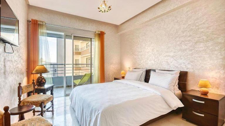 Vue Piscine Apartment