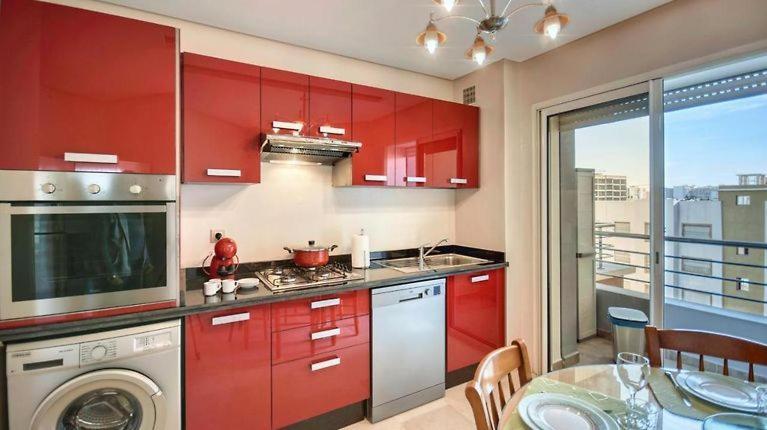 Vue Piscine Apartment *